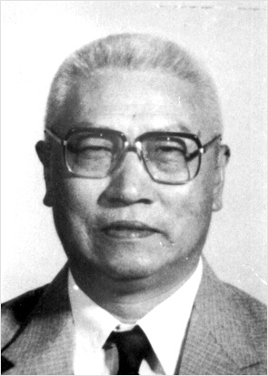 谷長春 