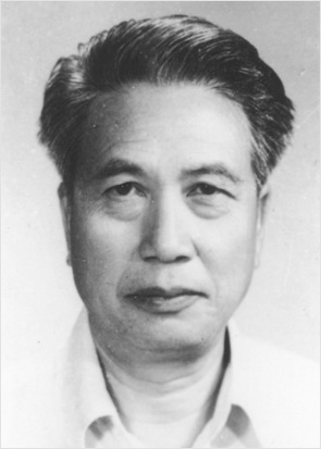 龍世輝 