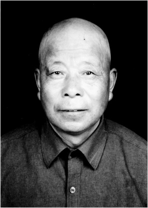 張國(guó)宏 
