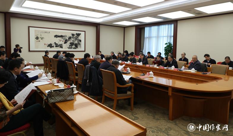 11月28日，中國(guó)作家協(xié)會(huì)第八屆主席團(tuán)第十一次會(huì)議在北京召開。