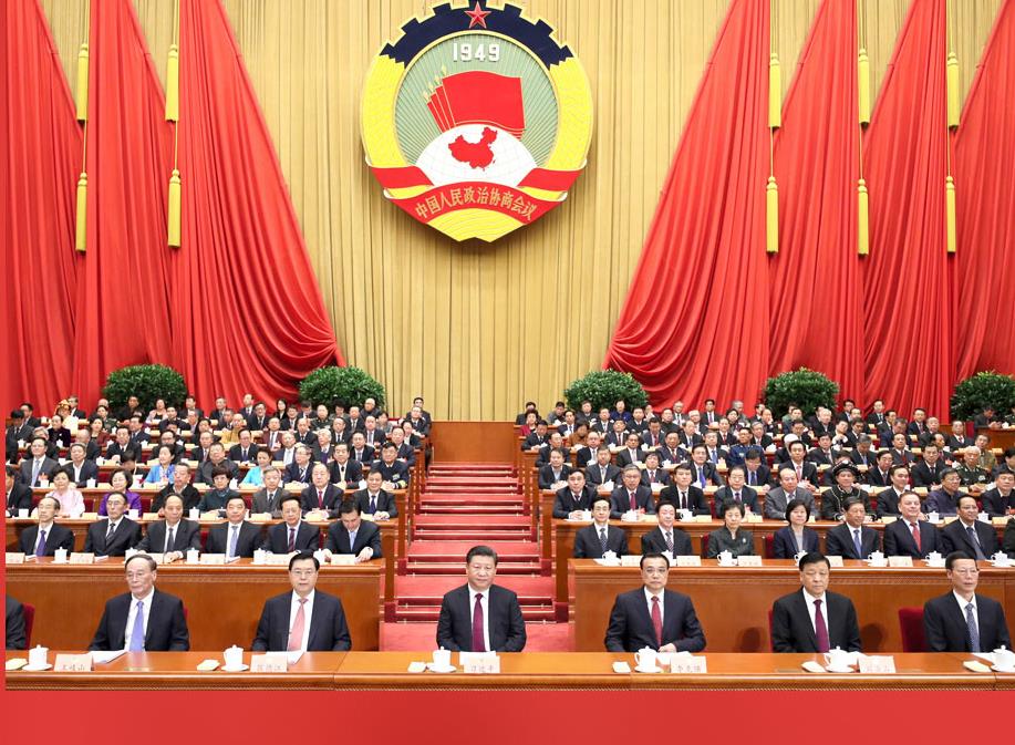 習近平、李克強、張德江、劉云山、王岐山、張高麗在主席臺就座
