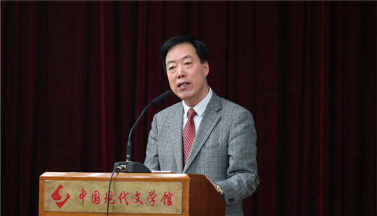 陳崎嶸在中國作協(xié)網(wǎng)絡(luò)小說排行榜新聞發(fā)布會上致辭