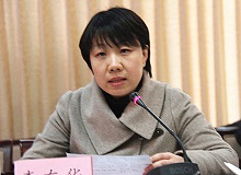 李東華：兒童文學(xué)的新變近年來(lái)的兒童文學(xué)創(chuàng)作對(duì)兒童文學(xué)精神的理解提升到了更高的海拔上，推動(dòng)了兒童文學(xué)創(chuàng)作在多個(gè)維度上獲得新的生長(zhǎng)空間。[詳細(xì)]