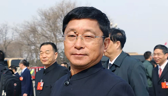 阿來(lái)代表：文學(xué)有一個(gè)很大的責(zé)任，就是同情