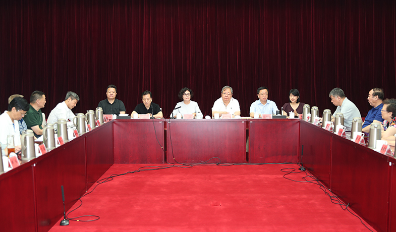 8月16日，第十屆茅盾文學(xué)獎(jiǎng)在北京揭曉