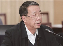 胡平：《講話》精神的發(fā)揚光大《講話》是毛澤東同志影響最深遠(yuǎn)的著作之一，文藝界從未間斷過對其精神的學(xué)習(xí)、理解和貫徹。[詳細(xì)]