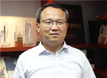 安徽文藝出版社：文學(xué)出版人要能沉得住氣　　這些年，安徽文藝社深耕原創(chuàng)現(xiàn)實(shí)題材長(zhǎng)篇小說產(chǎn)品線，出版了一大批優(yōu)秀文藝作品。[詳細(xì)]