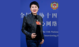 全國政協(xié)委員，中國國家話劇院一級演員張凱麗