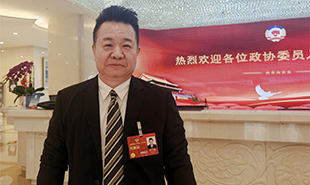 全國政協(xié)委員，中國作協(xié)主席團(tuán)委員、書記處書記邱華棟