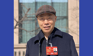 全國政協(xié)委員、導(dǎo)演劉家成　