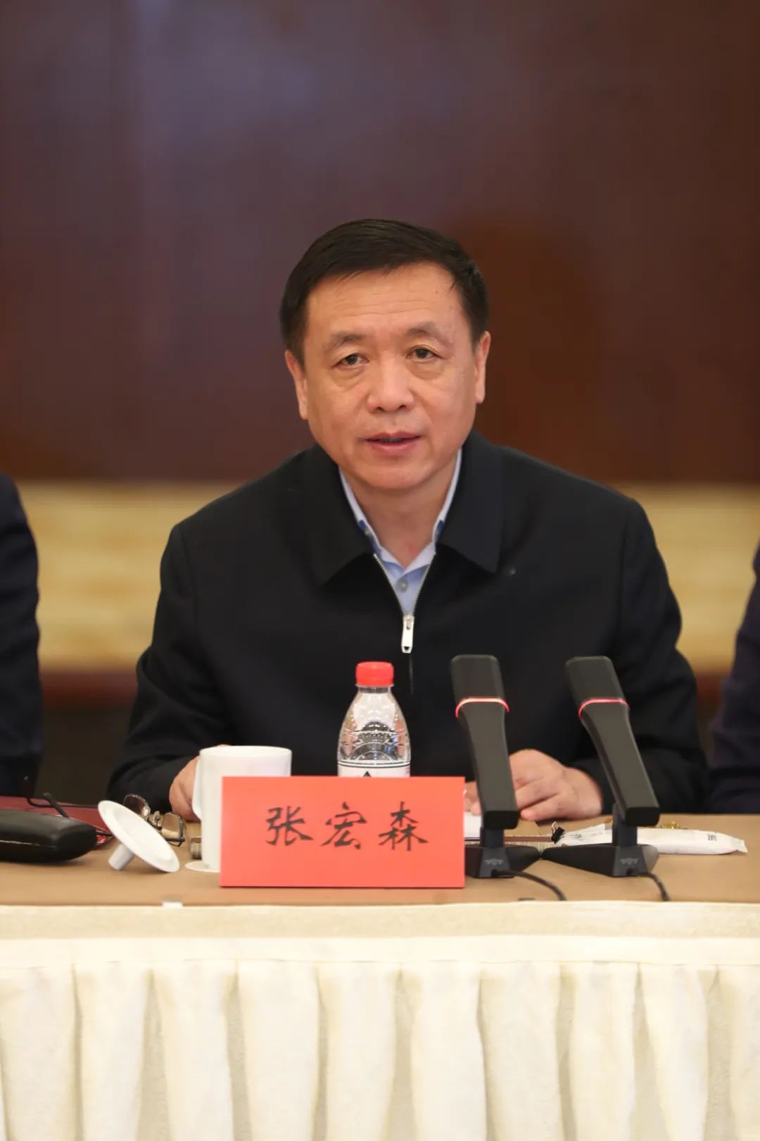 中國作協(xié)黨組書記、副主席、書記處書記張宏森講話