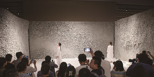 生命之盒（陶藝空間裝置，2023年中國工藝美術館） 朱樂耕 作