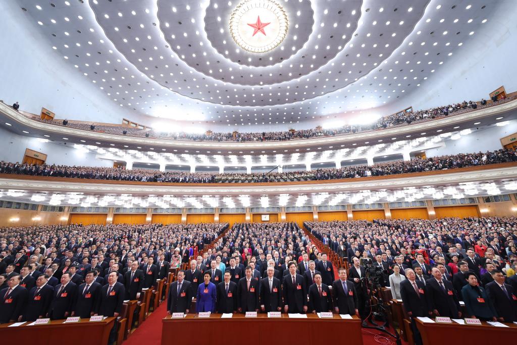 3月5日，第十四屆全國(guó)人民代表大會(huì)第二次會(huì)議在北京人民大會(huì)堂開(kāi)幕。新華社記者 黃敬文 攝