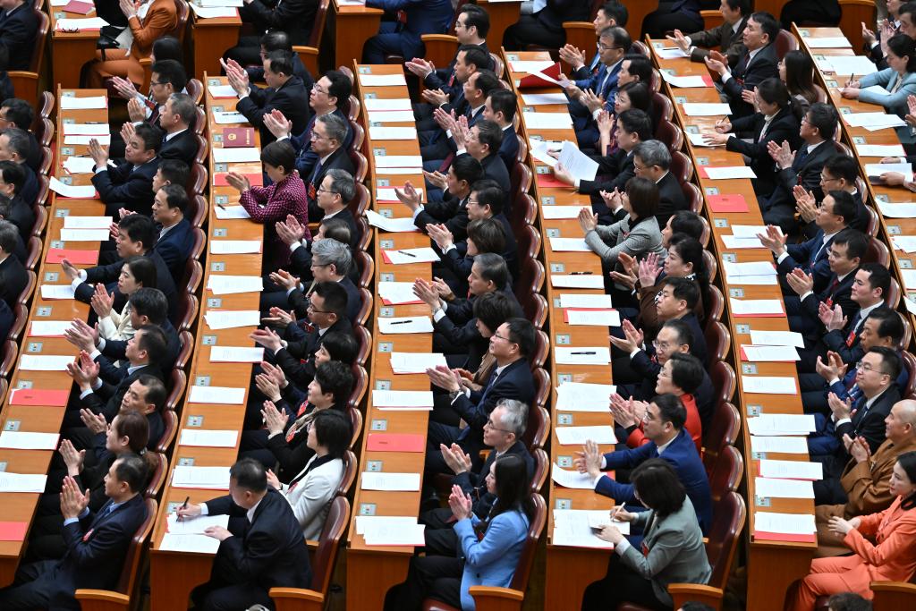 3月11日，第十四屆全國(guó)人民代表大會(huì)第二次會(huì)議在北京人民大會(huì)堂舉行閉幕會(huì)。新華社記者 李鑫 攝