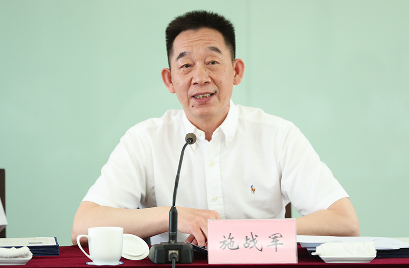 中國作協(xié)黨組成員、書記處書記施戰(zhàn)軍講話