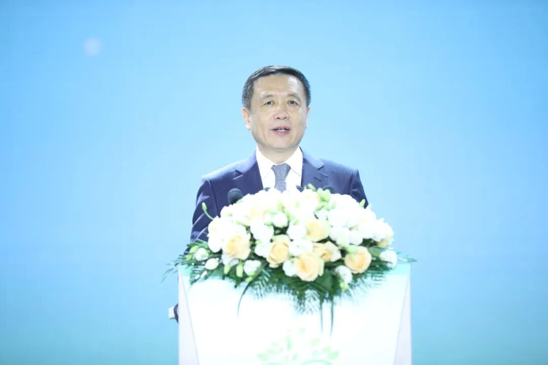 中國作協(xié)黨組書記、副主席張宏森致辭