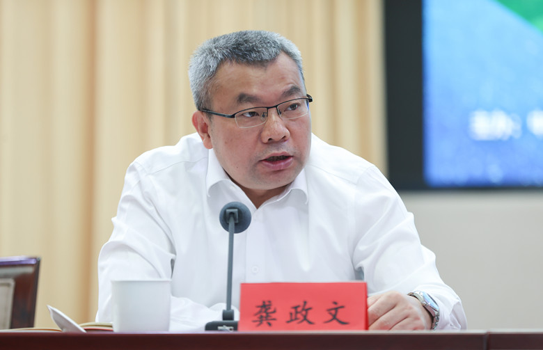 湖南廣播影視集團（臺）黨委書記、總編輯龔政文