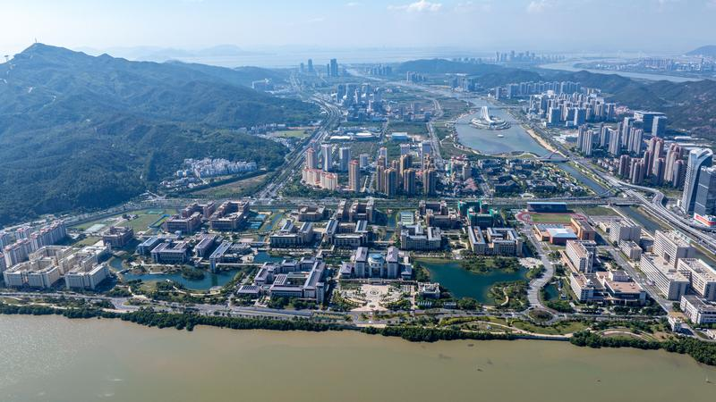 圖為澳門大學橫琴校區(qū)（2024年12月4日攝，無人機照片）。新華社發(fā) 張金加/攝