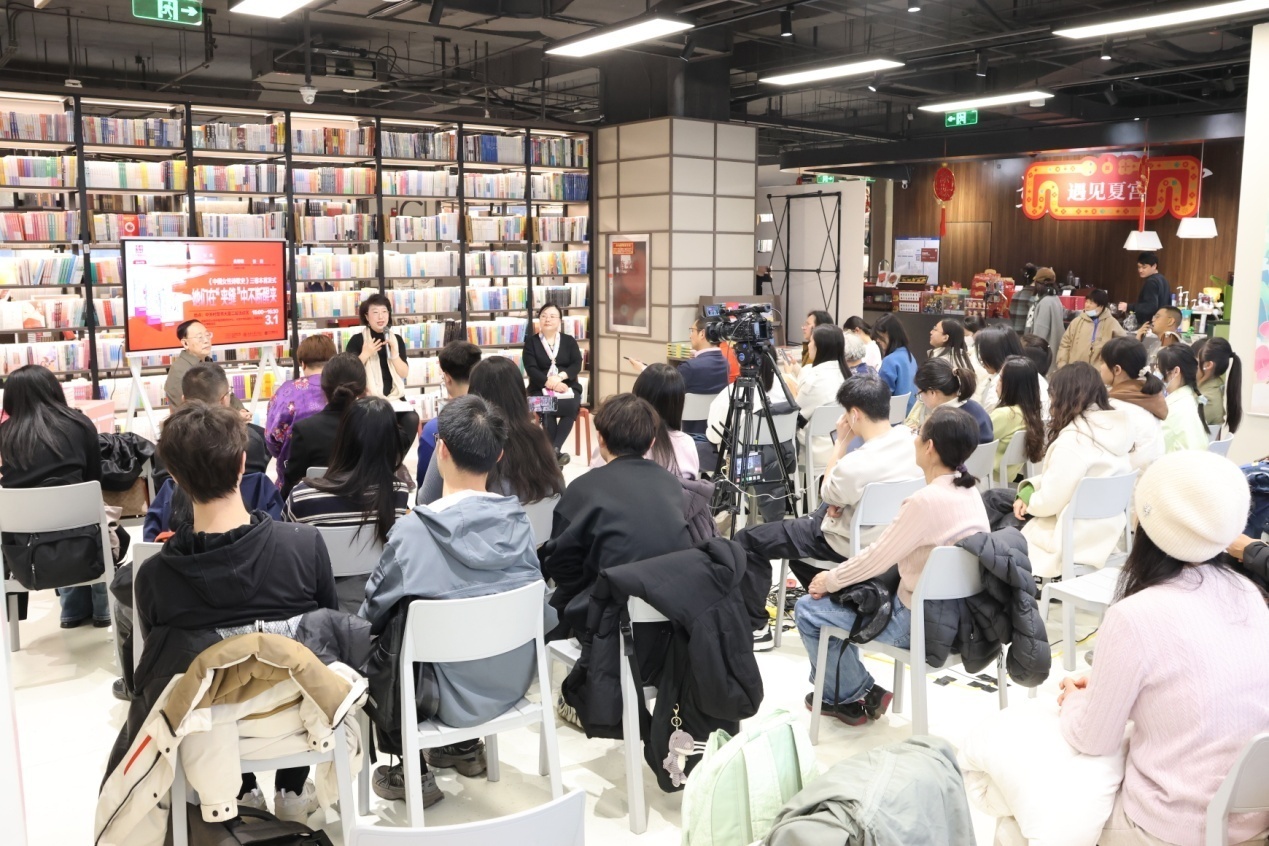 活動現場1.jpg