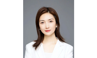 全國人大代表，讀者雜志社總編輯陳天竺
