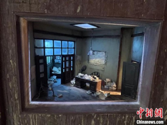 新創(chuàng)舞臺(tái)劇《輔德里》的劇場(chǎng)模型?！⊥τ?攝